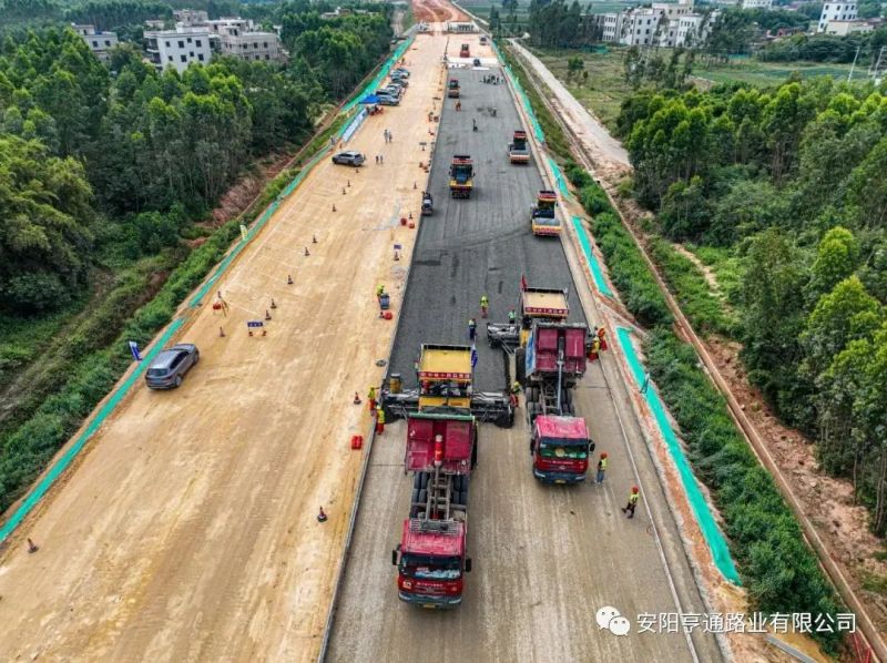 【省重 點項目】3D技術“打印”高速公路，南三島大橋項目進入路面工程施工階段